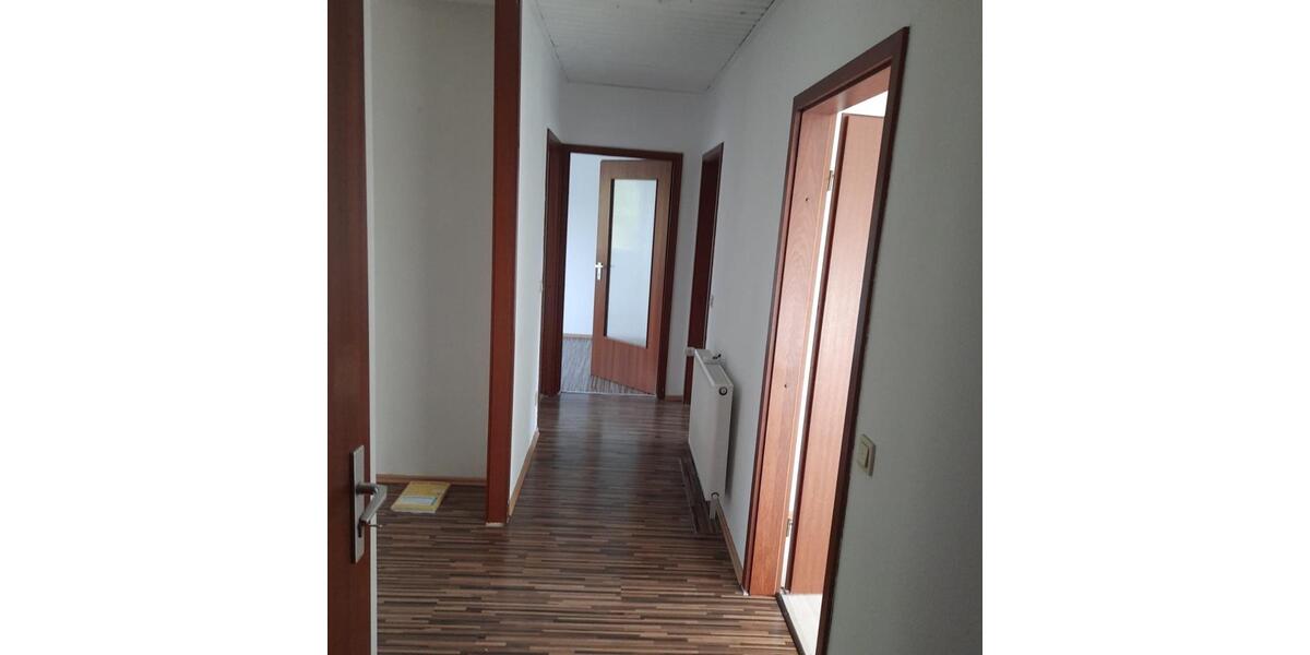 Erdgeschoßwohnung Königswinter - 3 Zimmer, 80 m&sup2;, 1.190&euro; | Angebot:25822548