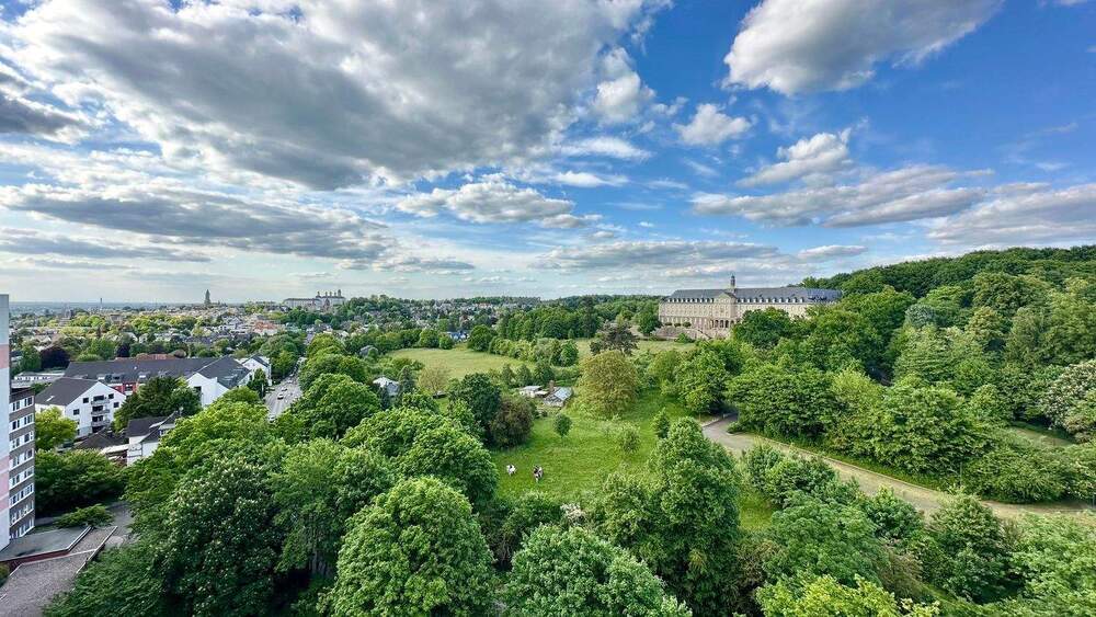 Etagenwohnung Bergisch Gladbach Bockenberg - 5 Zimmer, 129 m&sup2;, 265.000&euro; | Angebot:25718486