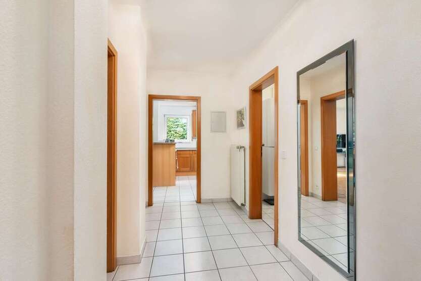 Wohnung zum Kaufen in Bonn 235.000 € 69 m²