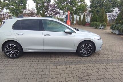 VW Golf 82.500 km 17.499 &euro; Rheinbach 53359