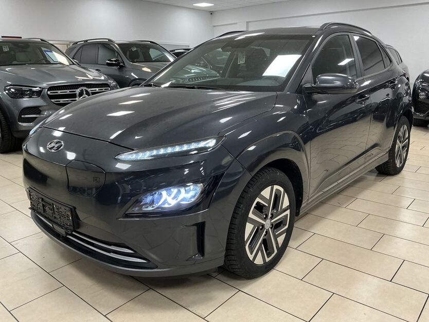 Hyundai KONA 7.987 km 23.400 € Bonn 53227