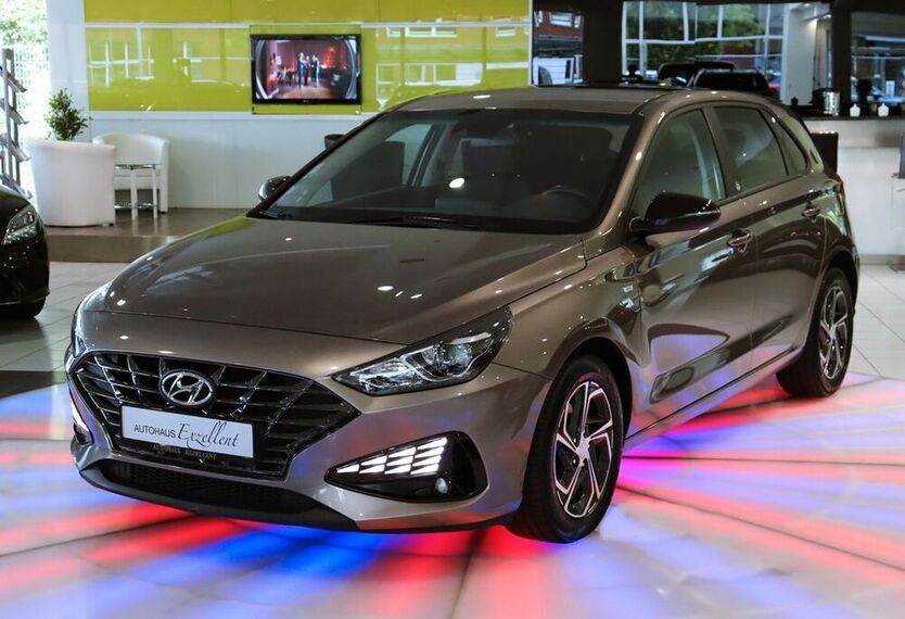 i30