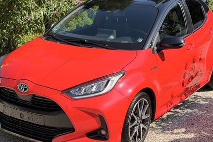 Toyota Yaris 66.000 km 16.900 &euro; Köln 50678