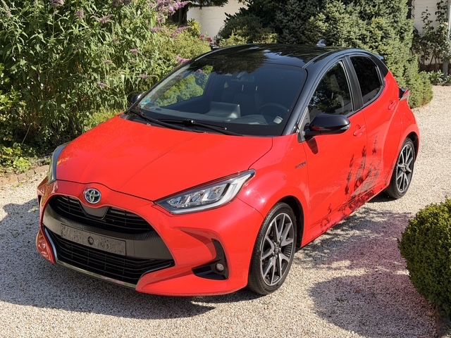 Toyota Yaris 66.000 km 16.900 &euro; Köln 50678