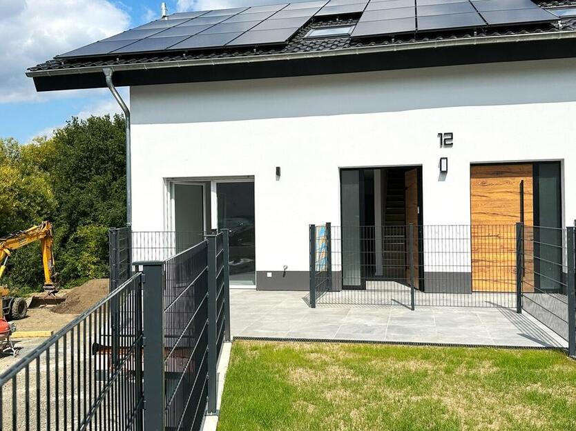 Ihre nagelneue Wohlfühloase! 4-Zimmer-Neubau-Doppelhaushälfte in Königswinter-Thomasberg