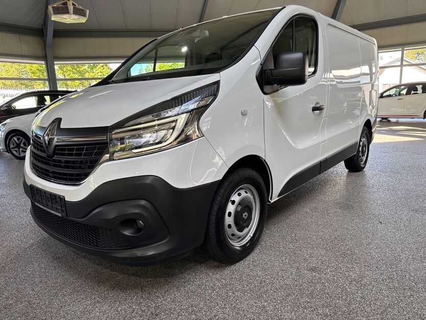Renault Trafic 39.852 km 20.890 € Troisdorf 53842