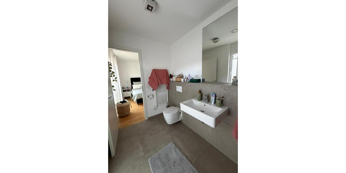 Etagenwohnung Bonn Friesdorf - 3 Zimmer, 98 m&sup2;, 2.150&euro; | Angebot:25580158