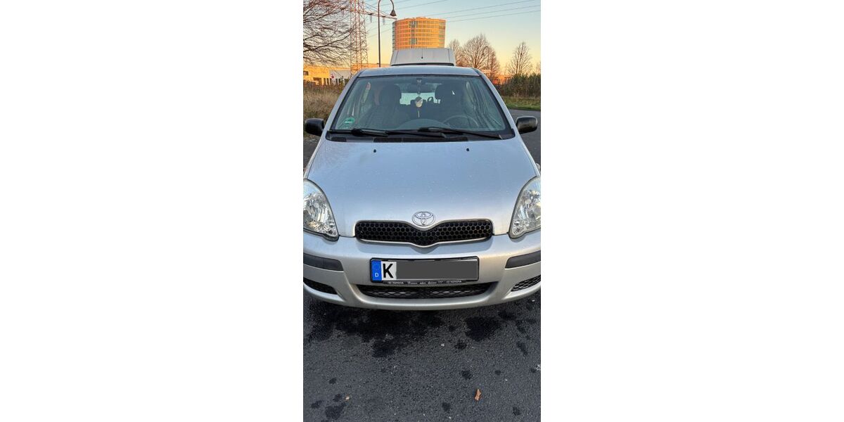 Toyota Yaris 220.000 km 1.529 &euro; Köln 51149