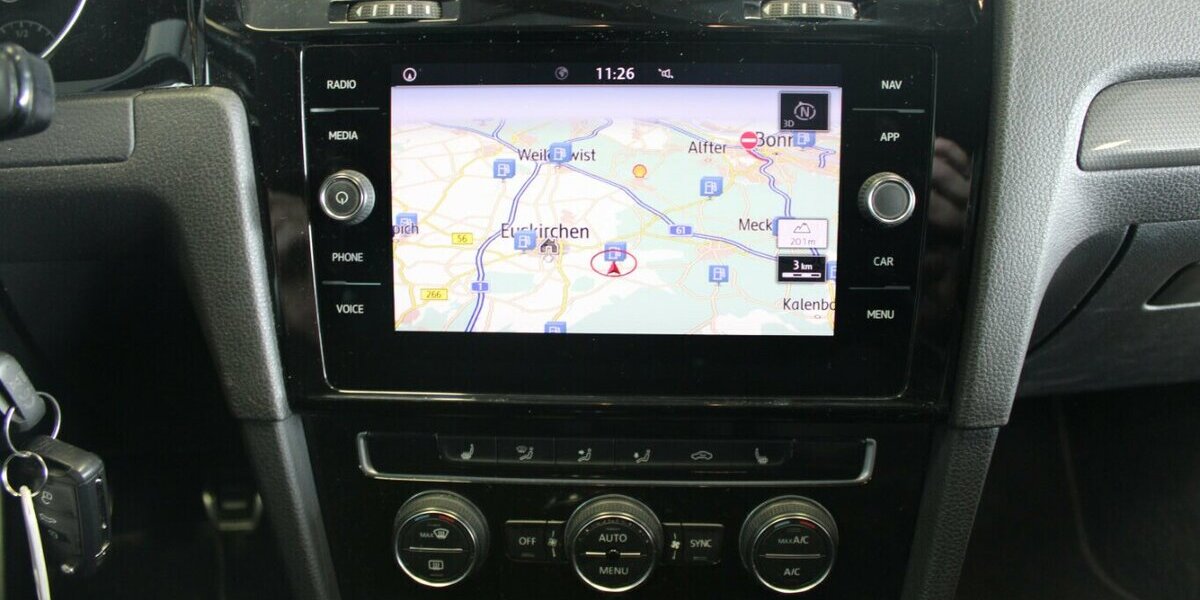 VW Golf 1.0 TSI OPF Join - Navi - SHZ - 111.851 km 12.980 &euro; Euskirchen 53881