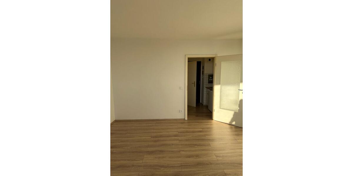 Etagenwohnung Köln Ehrenfeld - 1 Zimmer, 32 m&sup2;, 780&euro; | Angebot:24599000