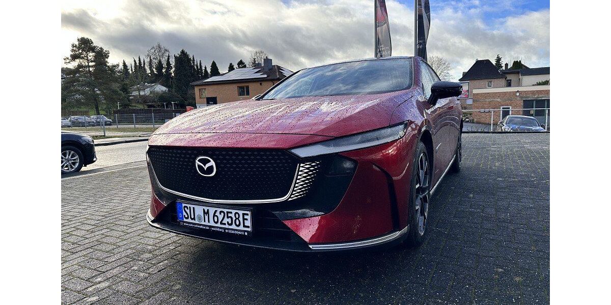 Mazda 6e 1.293 km 41.420 &euro; Wachtberg-Niederbachem 53343