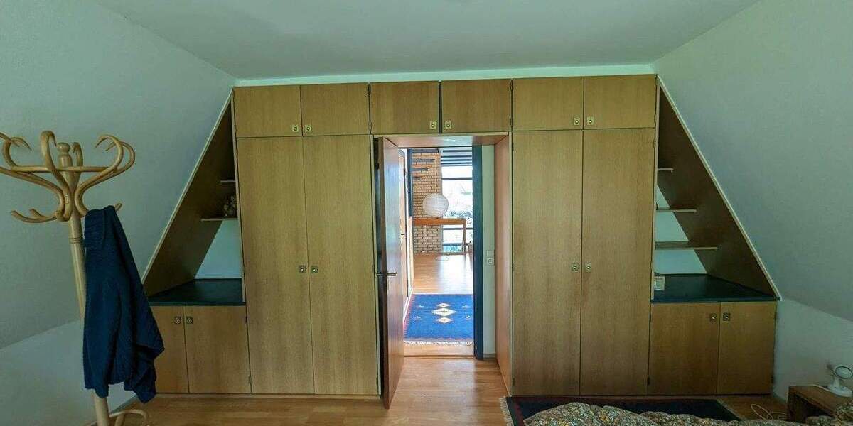 Einfamilienhaus Flensburg Südstadt - 5 Zimmer, 198 m&sup2;, 450.000&euro; | Angebot:24842807