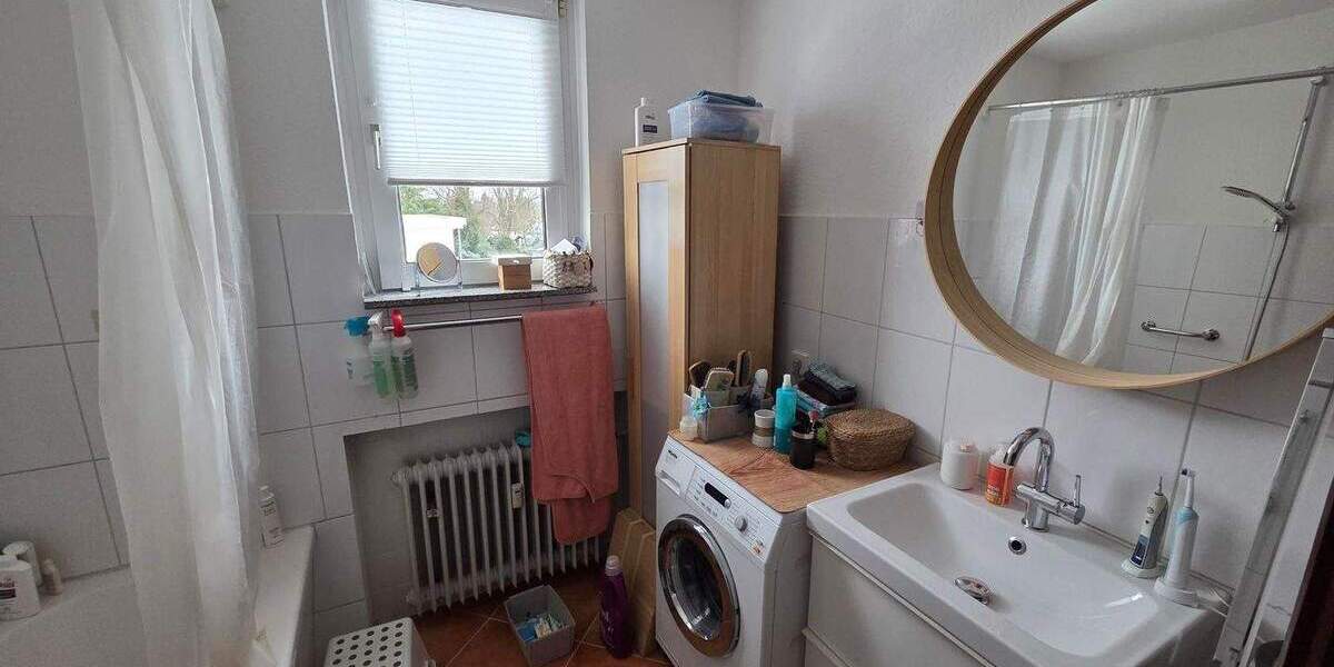 Etagenwohnung Sankt Augustin Hangelar - 3 Zimmer, 90 m&sup2;, 900&euro; | Angebot:24434990