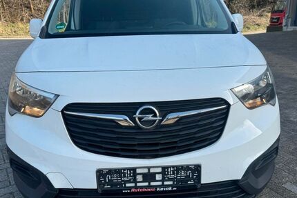 Opel Combo 88.000 km 8.999 &euro; Erftstadt 50374