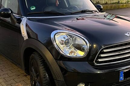 Mini Countryman D (Cooper) 180.350 km 6.650 &euro; Bonn 53227
