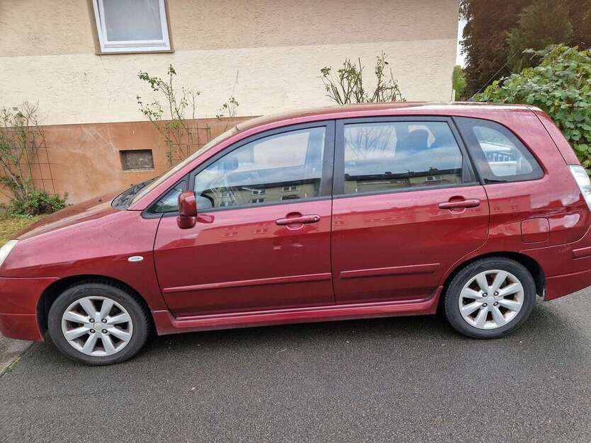 Suzuki Liana 242.000 km 1.450 € Köln 50737
