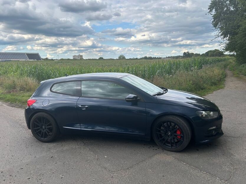 VW Scirocco 150.000 km 7.800 € Sankt Augustin 53757