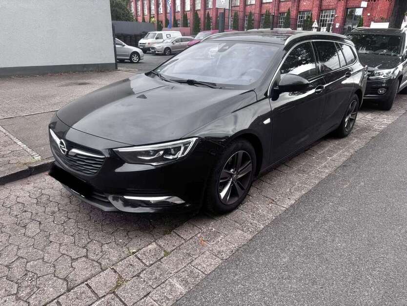 Opel Insignia 15.870 km 12.900 € Königswinter 53639