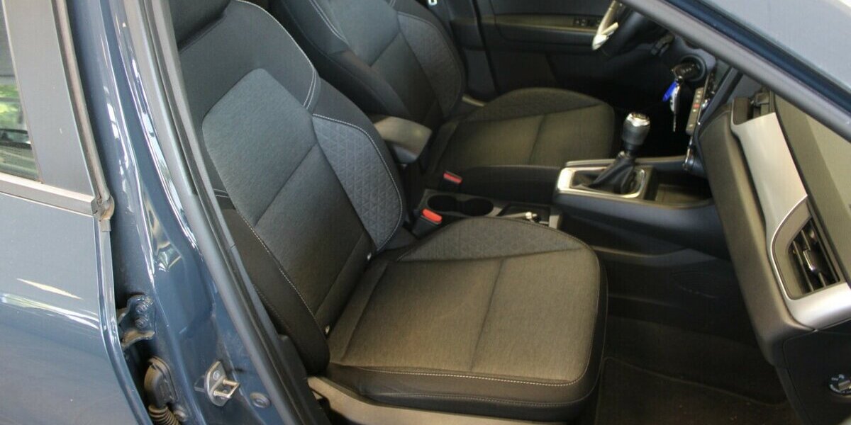 Renault Captur TCe Mild Hibrid 140 GPF EQUILIBRE 86.838 km 14.980 &euro; Euskirchen 53881