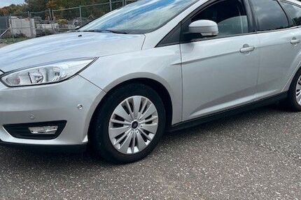 Ford Focus 225.000 km 3.199 € Köln 51063