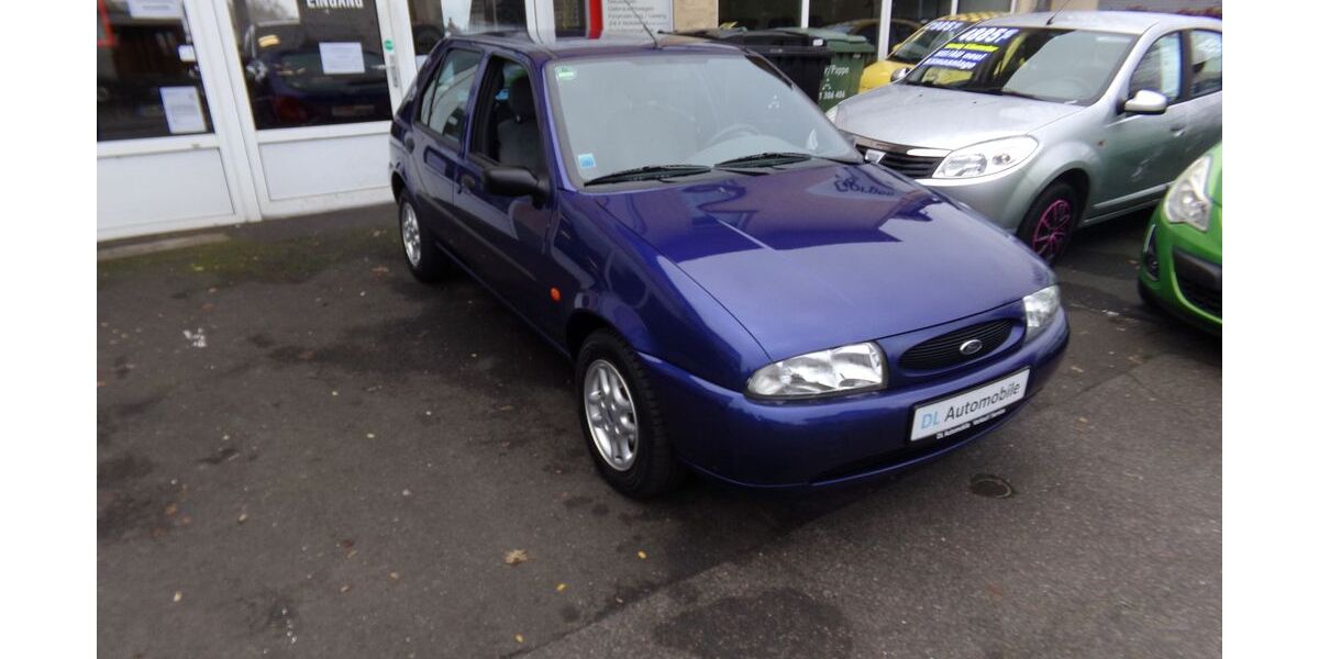 Ford Fiesta 14.329 km 3.495 &euro; Bad Honnef 53604