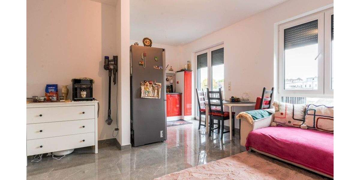 Etagenwohnung Köln Höhenberg - 2 Zimmer, 45 m&sup2;, 900&euro; | Angebot:24827093