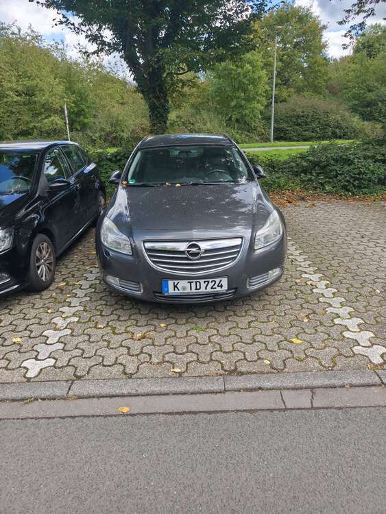 Opel Insignia 210.000 km 1.999 € Köln 51109