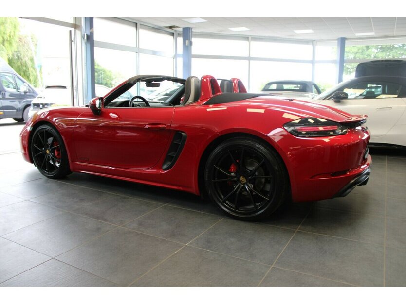 Porsche 718 Boxster GTS Sport-/AGA/Chrono/Design 73.299 km 63.980 € Euskirchen 53881