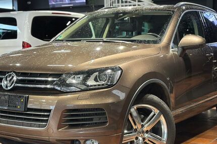 VW Touareg 253.809 km 12.950 &euro; Bonn 53177