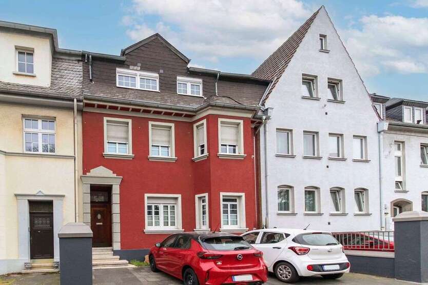 Haus zum Kaufen in Euskirchen 379.000 € 236.16 m²