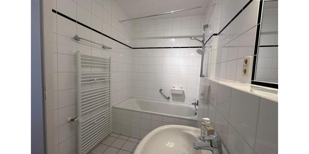 Erdgeschoßwohnung Köln Lindenthal - 2 Zimmer, 45 m&sup2;, 790&euro; | Angebot:24815785