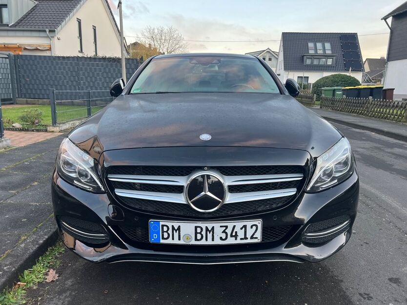 Mercedes-Benz C 250 220.000 km 17.990 € Sankt Augustin 53757