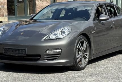 Porsche Panamera 130.700 km 32.790 € Frechen (bei Köln) 50226