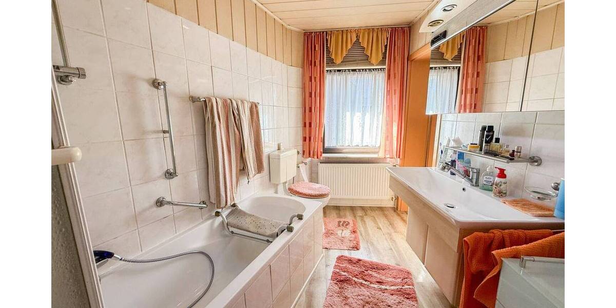 Einfamilienhaus Sankt Augustin Buisdorf - 3 Zimmer, 120 m&sup2;, 299.000&euro; | Angebot:26433551