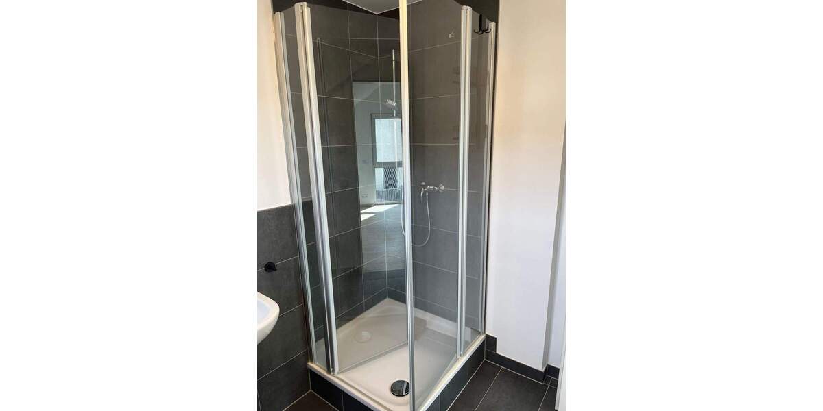 Etagenwohnung Siegburg Dreesch - 2 Zimmer, 71 m&sup2;, 990&euro; | Angebot:25909104