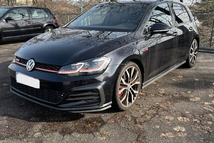 VW Golf 94.000 km 21.900 &euro; Köln 50939