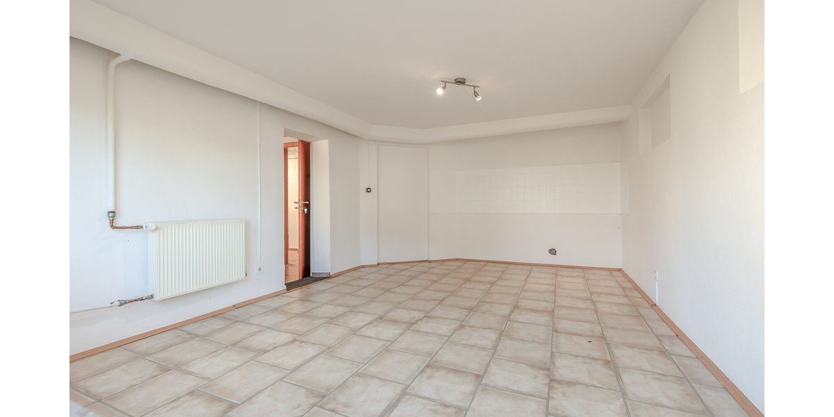 OberpleisBoseroth: Freistehendes EFH mit großem Grundstück, Doppelgarage und herrlichem Ölbergblick - Einfamilienhaus Königswinter Boseroth | Angebot:25882635