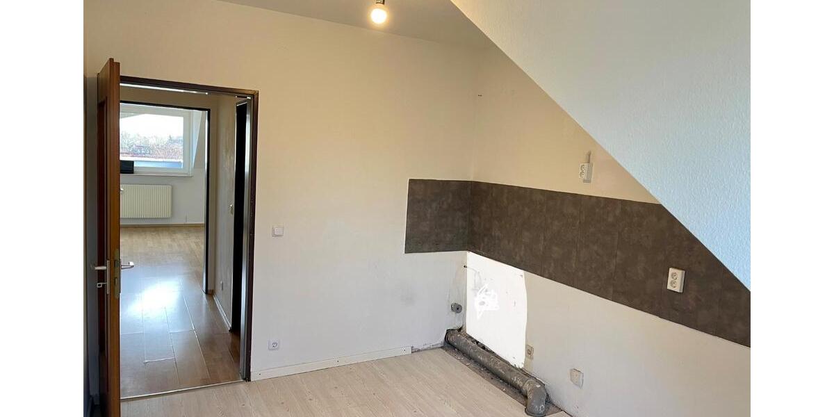 Dachgeschoßwohnung Köln Kalk - 1 Zimmer, 45 m&sup2;, 775&euro; | Angebot:24446259