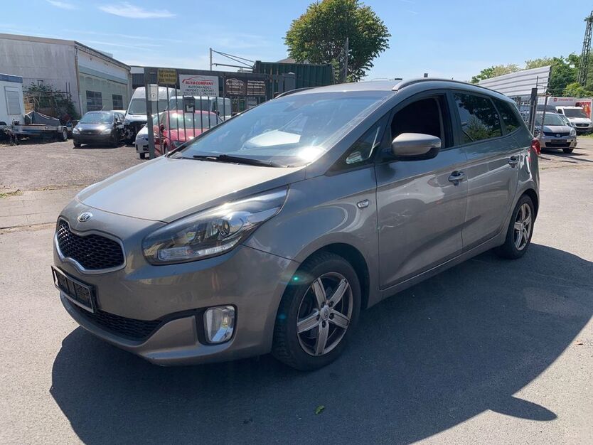 Kia Carens 235.000 km 4.550 € Bergisch Gladbach 51465