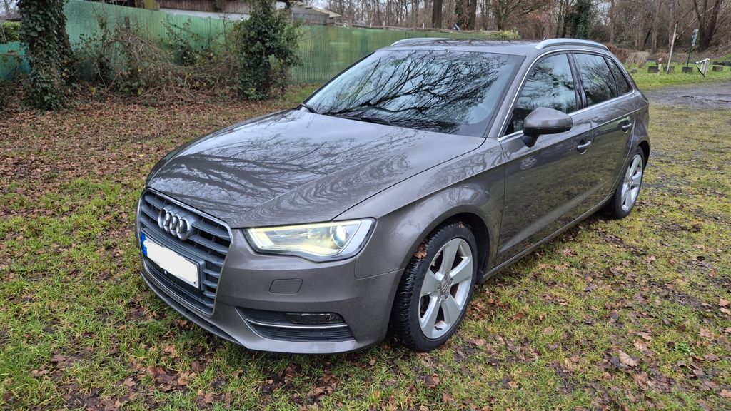 Audi A3 201.700 km 9.500 &euro; Köln 51107