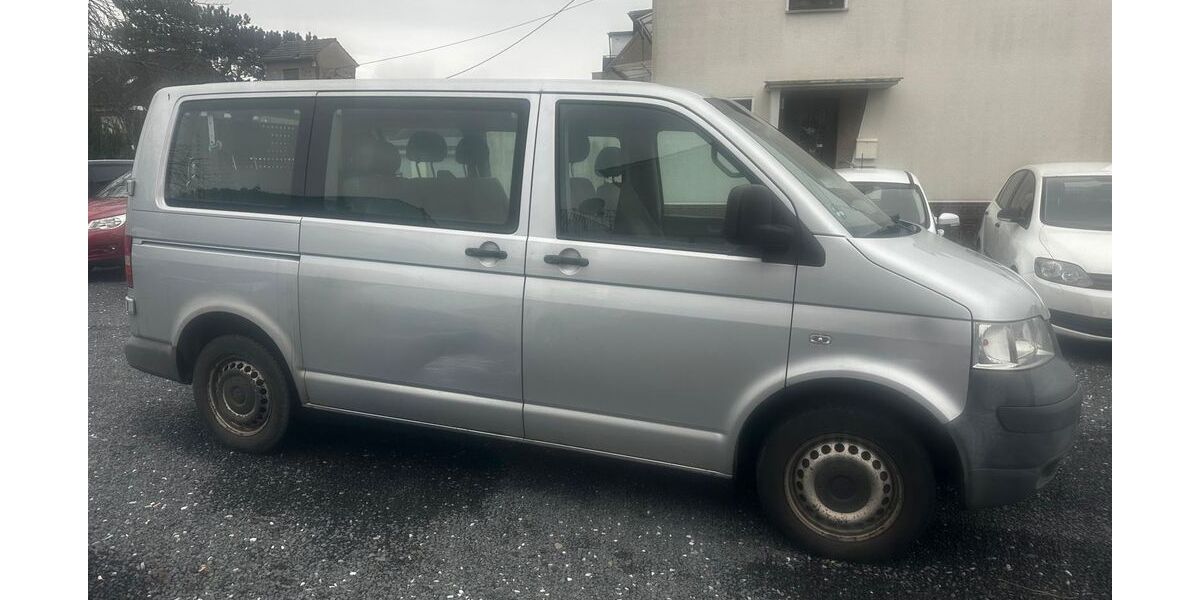VW T5 Transporter 382.000 km 5.950 &euro; Sankt Augustin 53757
