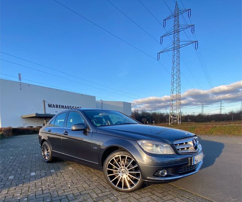 Mercedes-Benz C 250 184.000 km 8.000 € Köln 51147