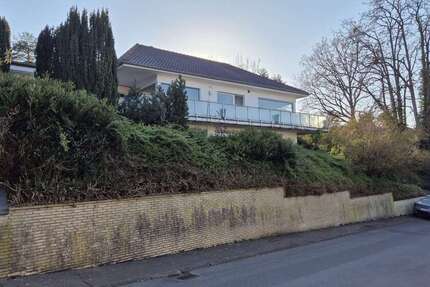 Haus Bornheim - 5 Zimmer, 226 m&sup2;, 850.000&euro; | Angebot:25729956