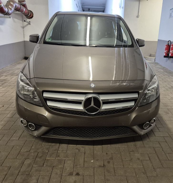 B 200