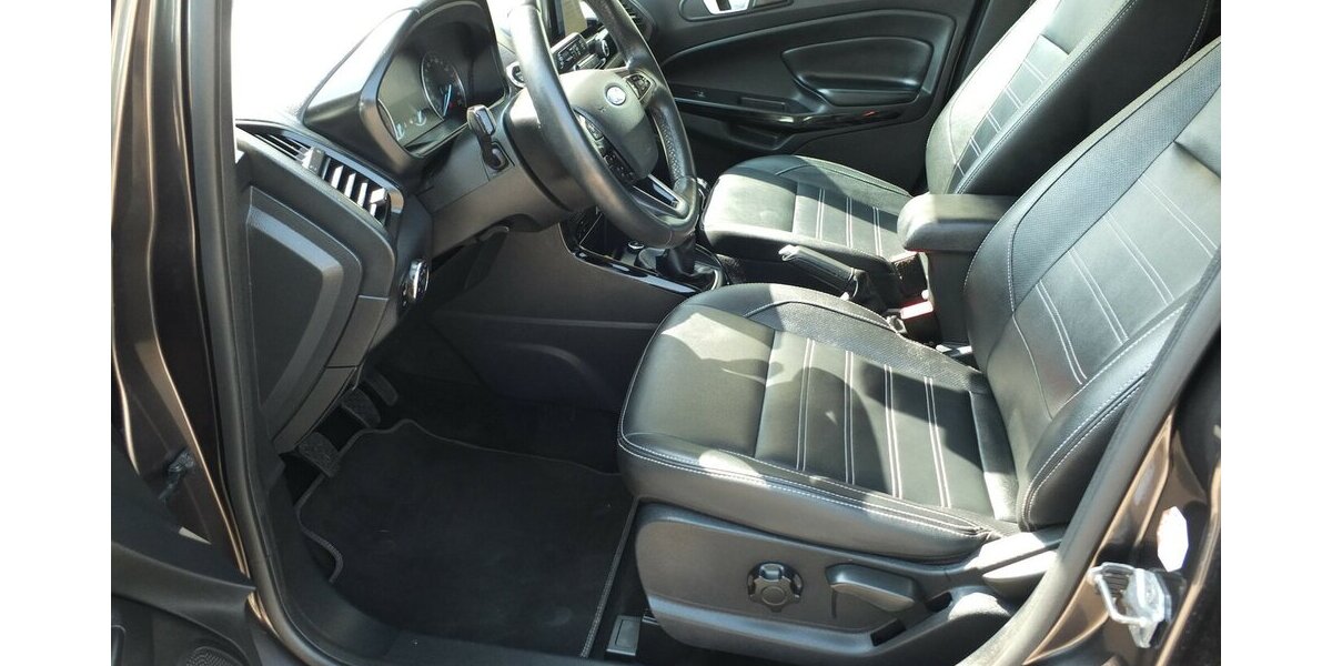 Ford EcoSport TITANIUM LEDER NAVI XENON Zahnriemen neu 125.000 km 11.904 &euro; Köln 50858