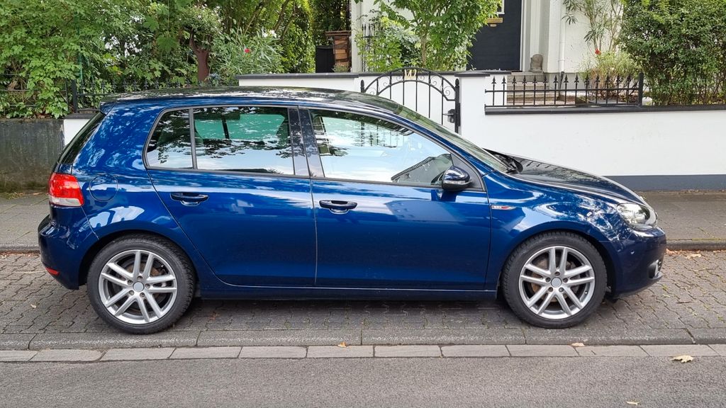 VW Golf 243.000 km 3.900 &euro; Bonn 53173