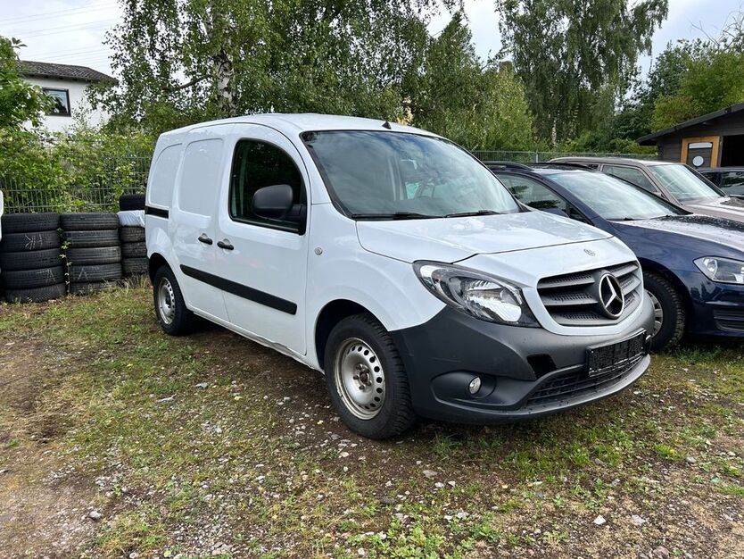 Mercedes-Benz Citan 110.000 km 9.499 € Remagen 53424