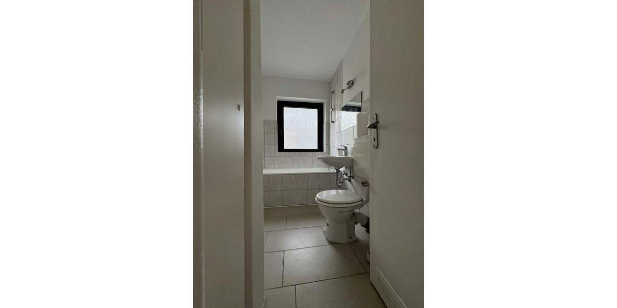 Etagenwohnung Köln Mülheim - 2 Zimmer, 57 m&sup2;, 815&euro; | Angebot:25905549