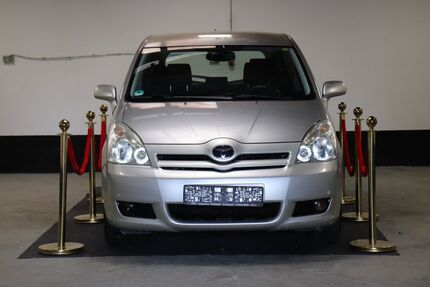 Toyota Corolla Verso 123.000 km 5.900 &euro; Bornheim 53332