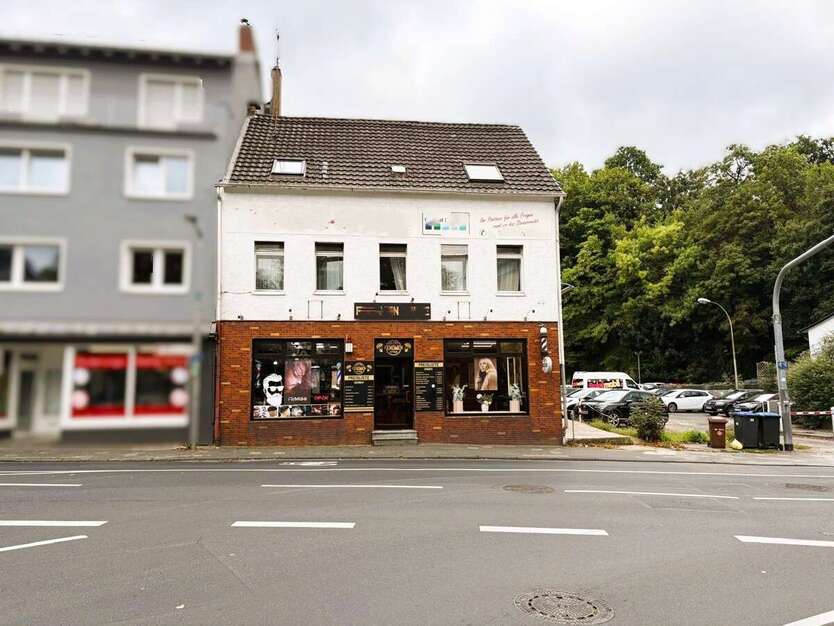Haus zum Kaufen in Bergisch Gladbach 479.000 € 159 m² 11 zimmer